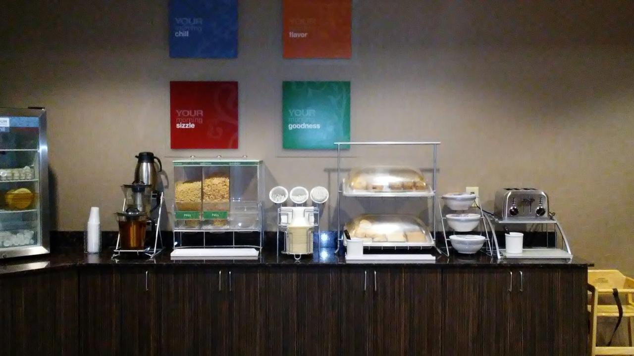 Junction City Inn & Suites 객실 사진